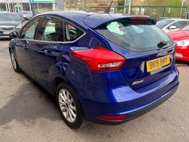 FORD FOCUS