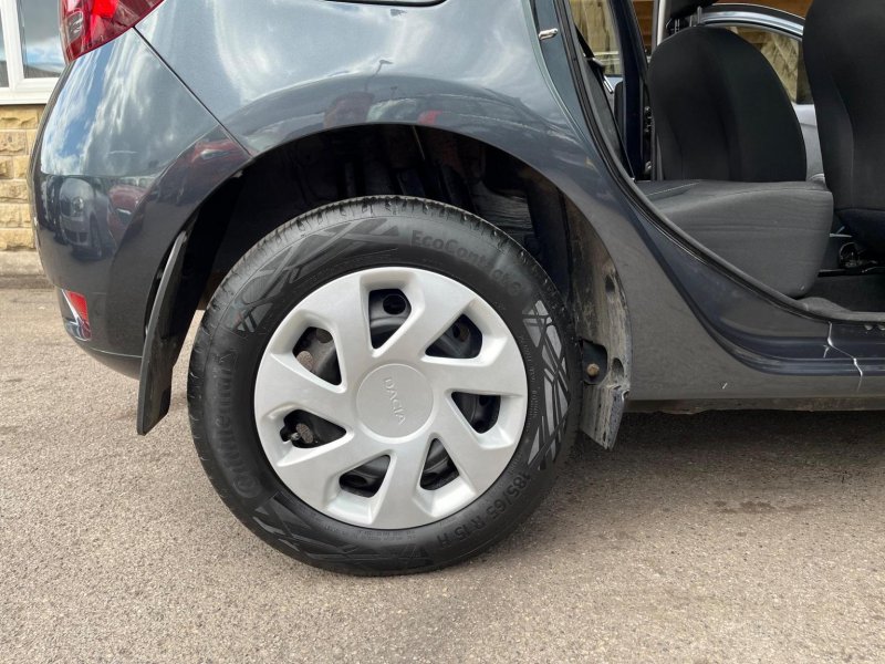 DACIA SANDERO